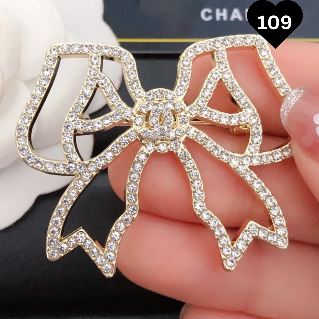 Luxury Brooch Pin 100 - 194