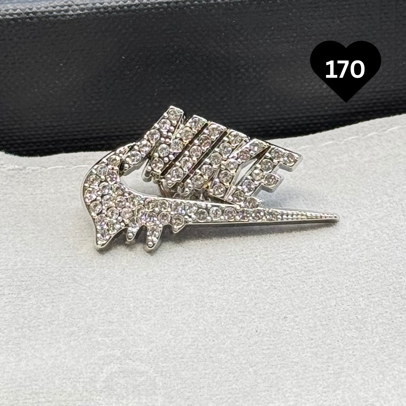Luxury Brooch Pin 100 - 194