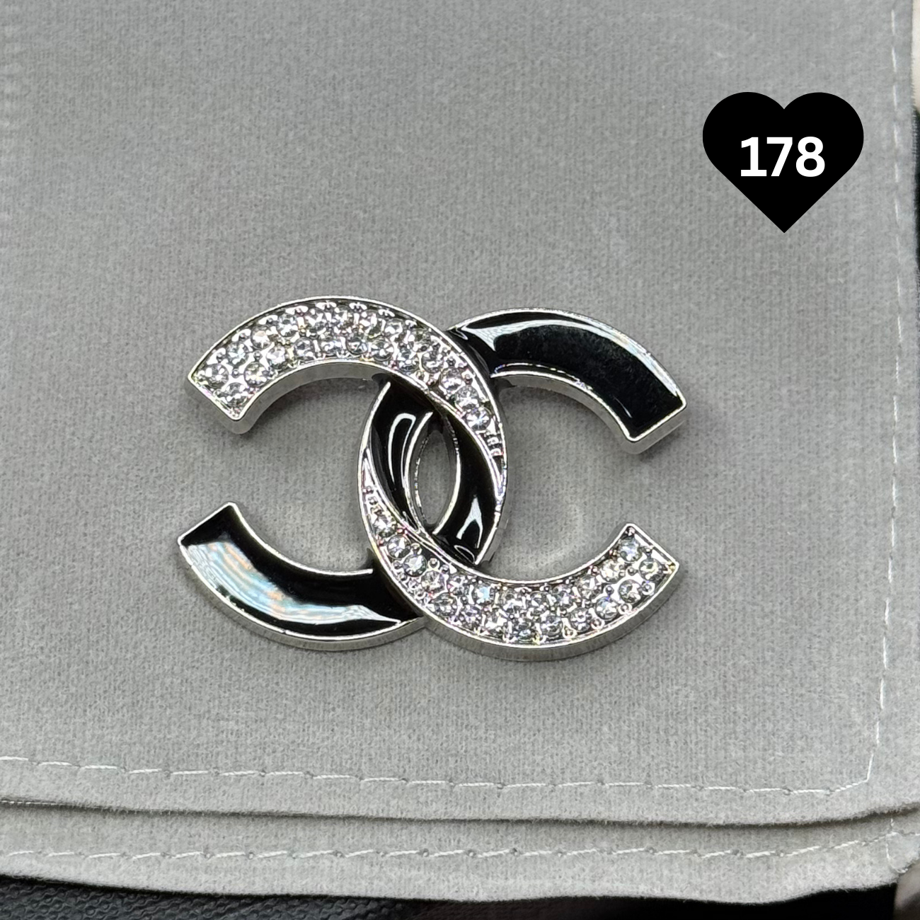 Luxury Brooch Pin 100 - 194