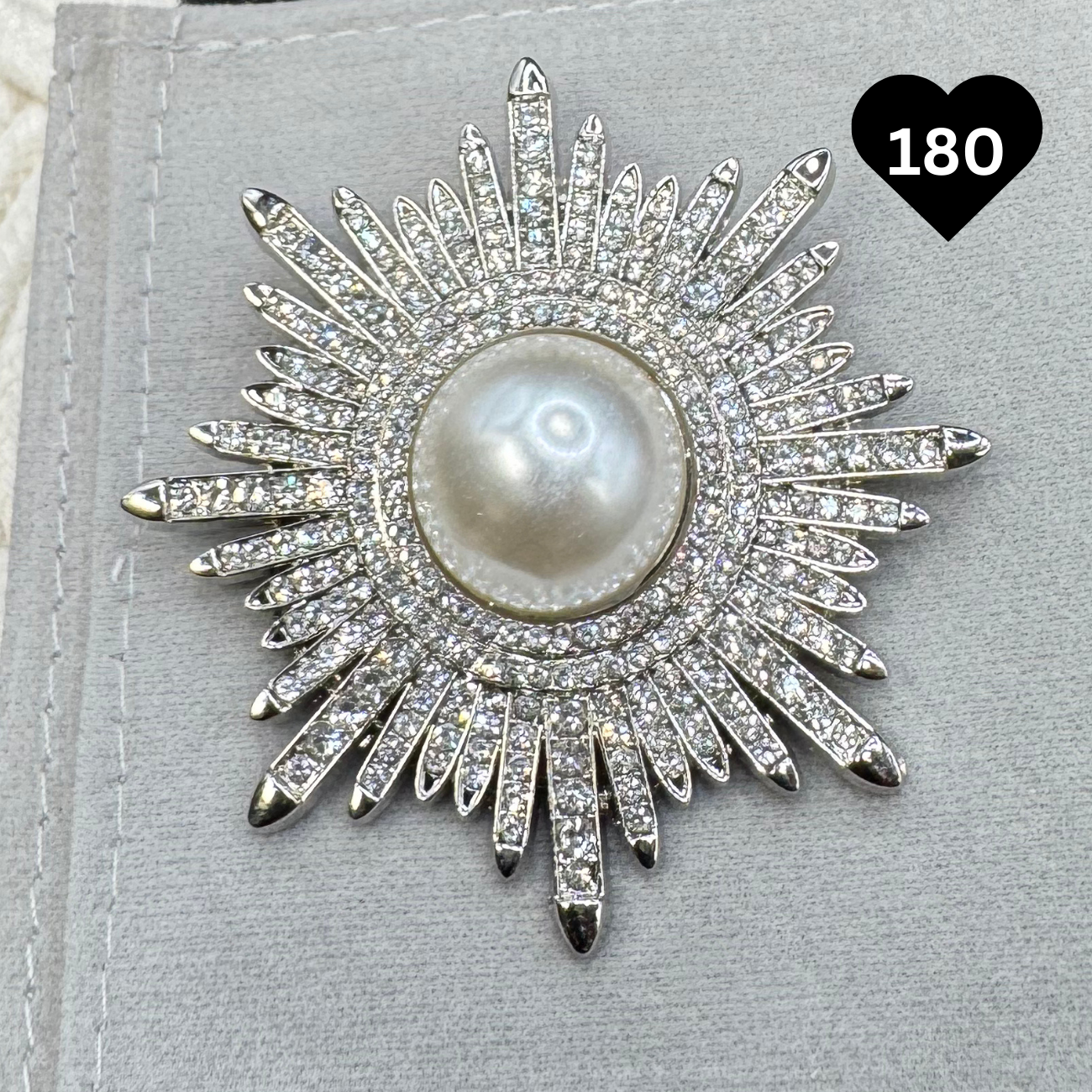 Luxury Brooch Pin 100 - 194