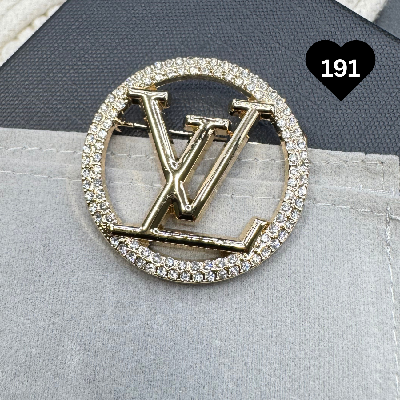 Luxury Brooch Pin 100 - 194