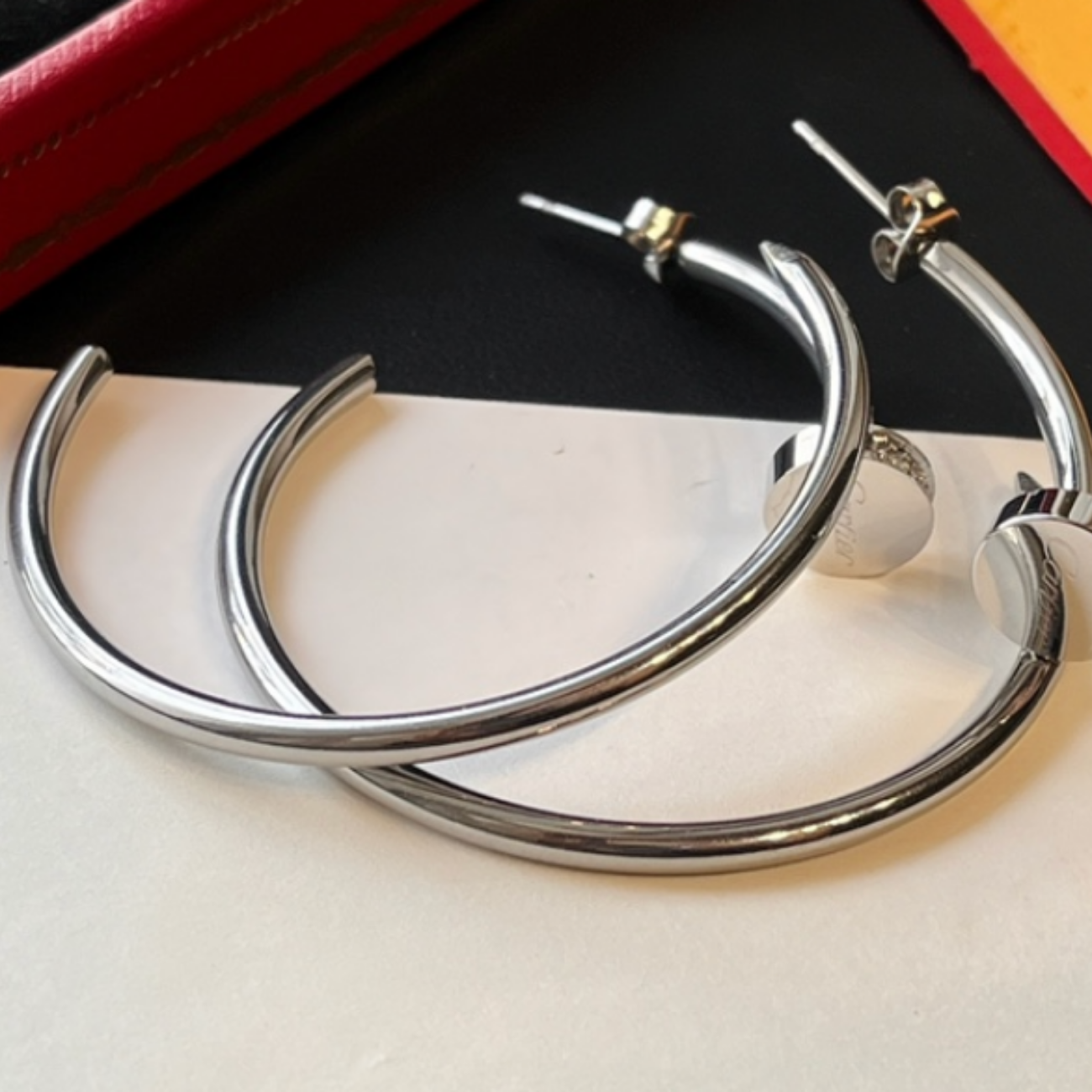 High Quality Luxury Hoop Women's Earrings - Silver