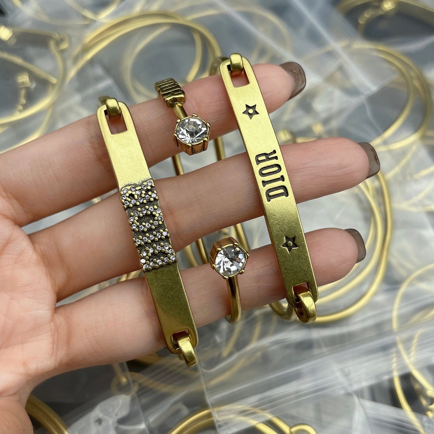 Set High Quality C.D Luxury Bracelet