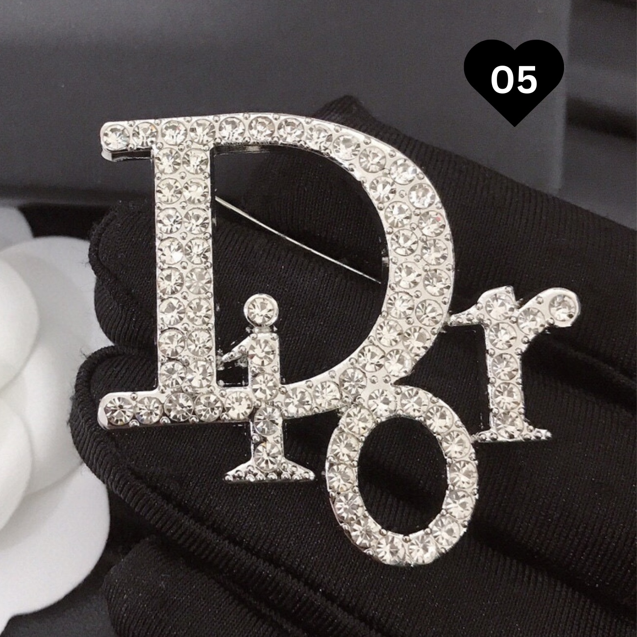 Luxury Brooch Pin 01 - 99