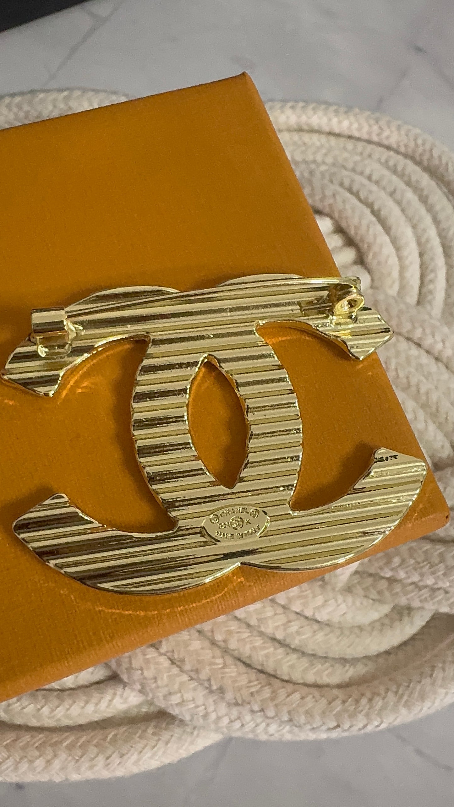 Luxury C.C Detailed Brooch pin