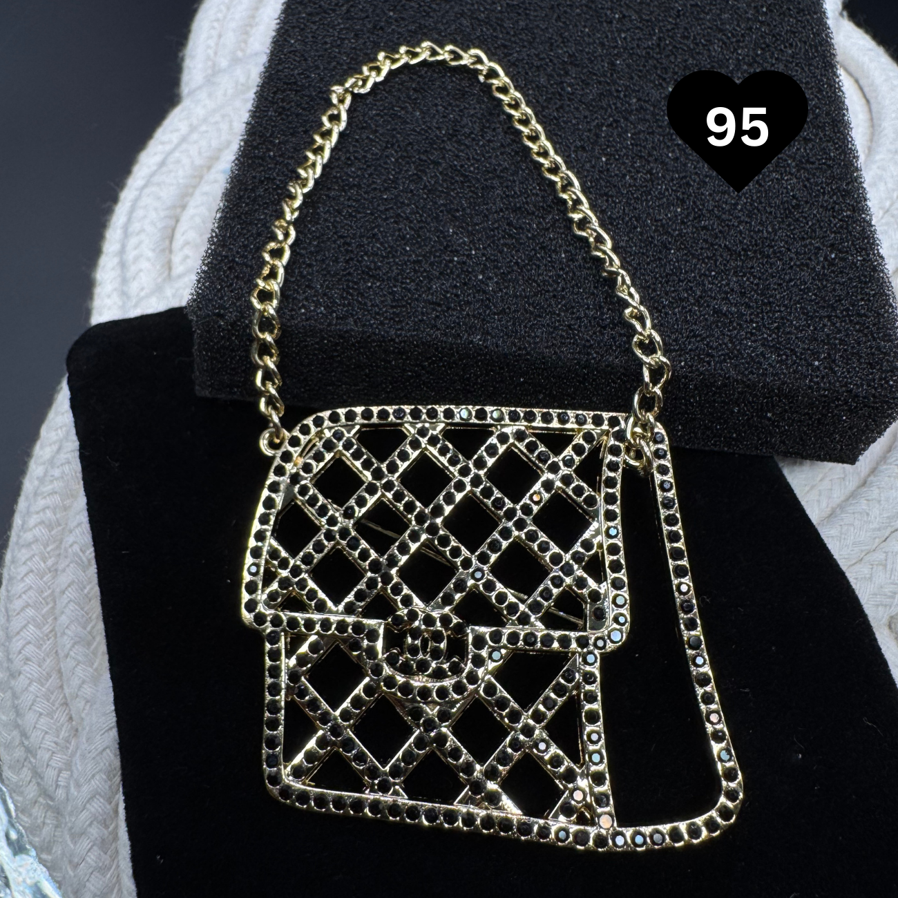 Luxury Brooch Pin 01 - 99