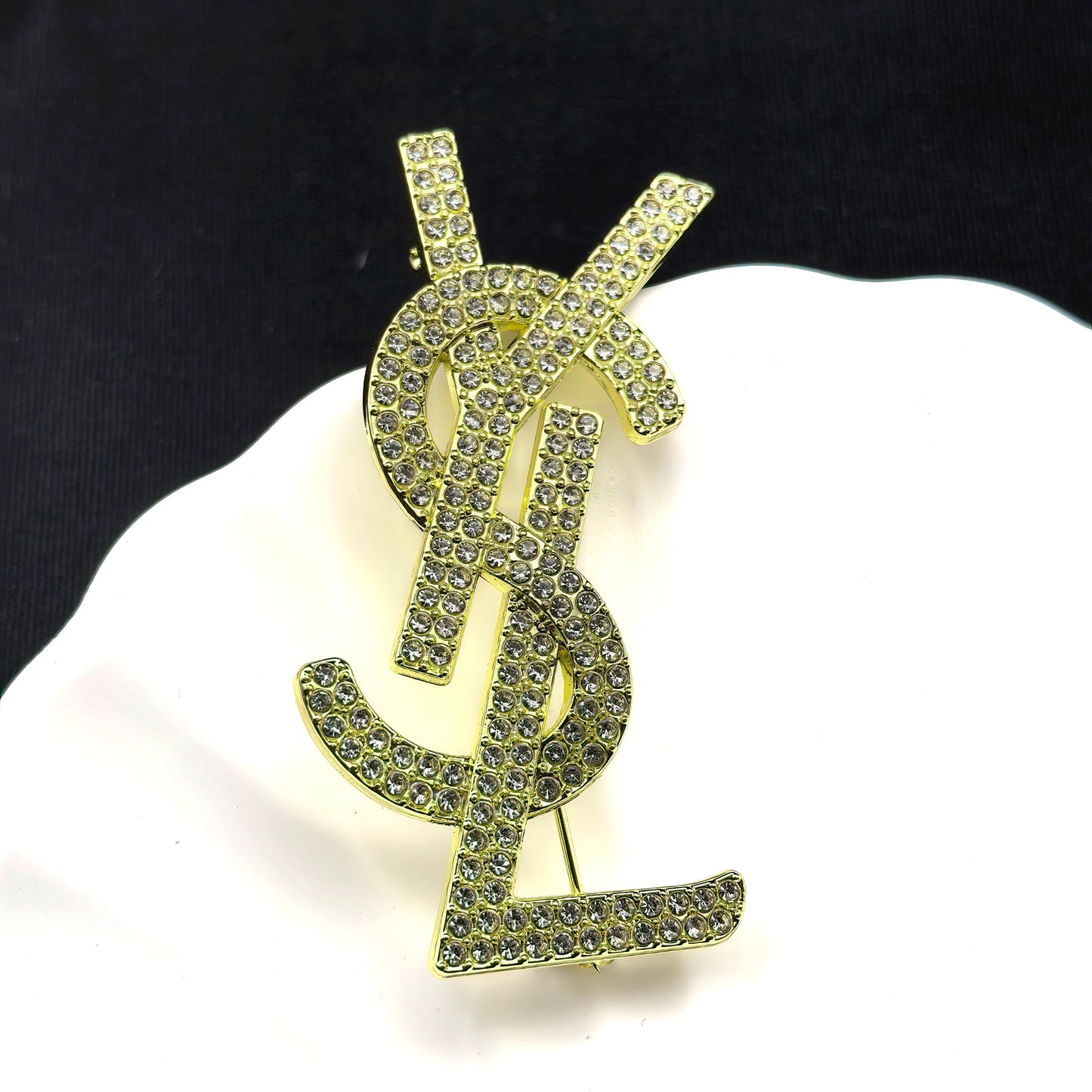 Luxury Y.S Brooch pin