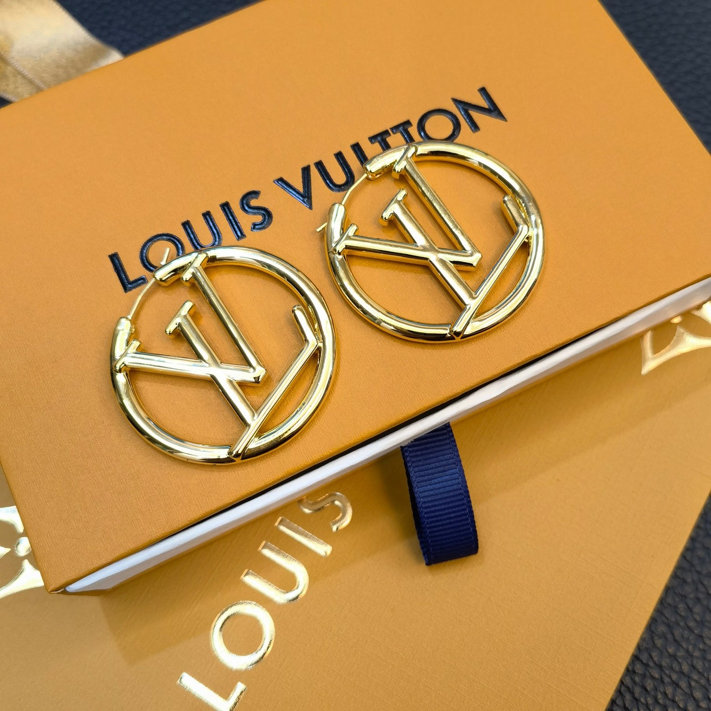 High Quality L.V Hoop Women's Earrings