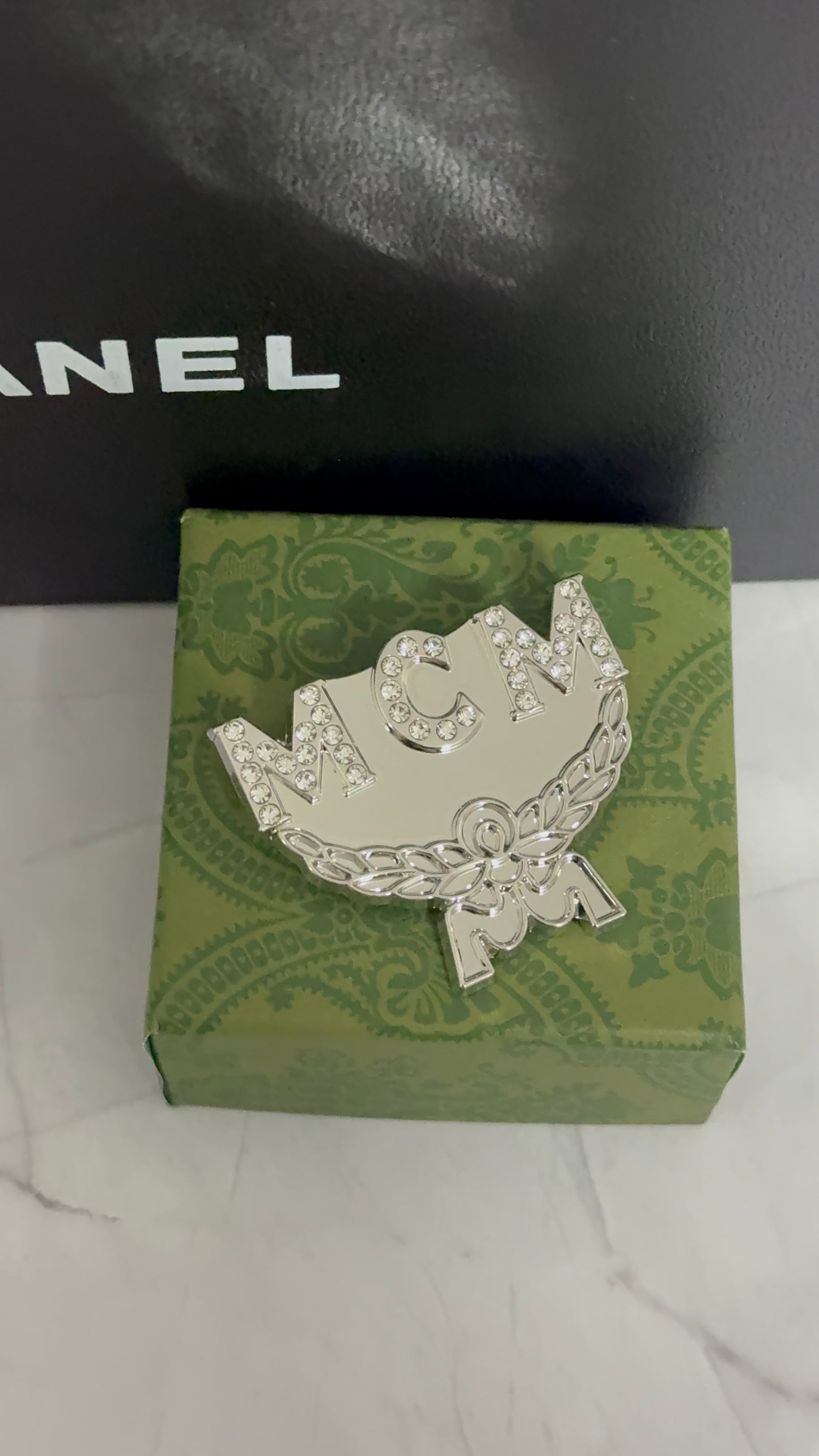 Luxury MCM Brooch pin