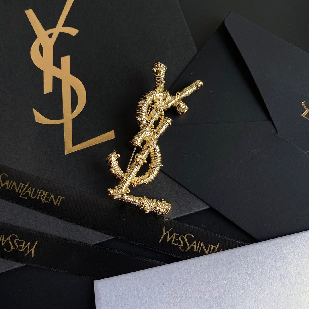 Luxury Y.S Detailed vintage Brooch pin