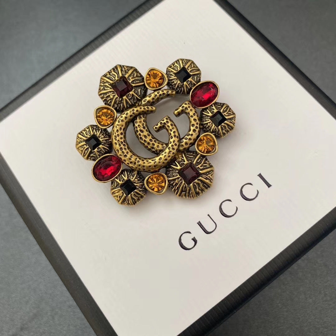 Luxury G.G vintage gold pin