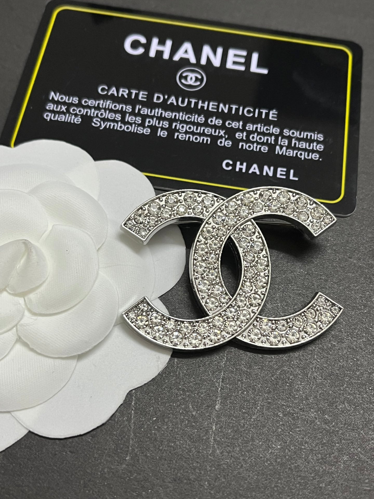 Luxury C.C silver brooch