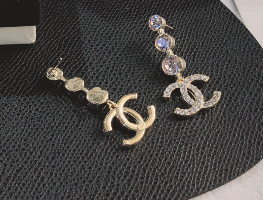 High Quality Luxury Drop Women's Earrings - Gold