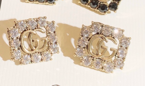 High Quality Luxury Women's Earrings - Gold