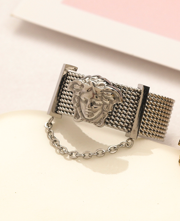 V. High Quality Sterling silver Women's ring