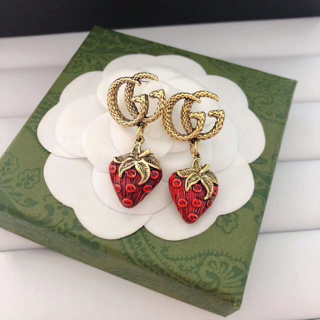 High-End Gold-plated bronze G-brand strawberry Earrings