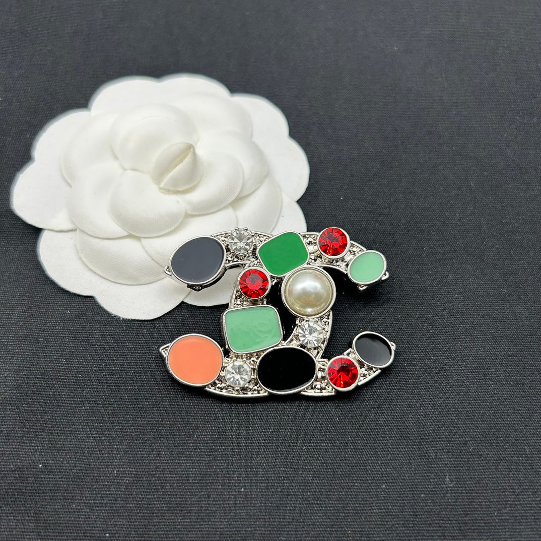 Luxury C.C Detailed Brooch pin