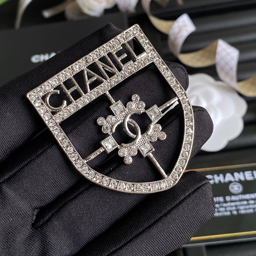 Luxury C.C Badge Brooch pin
