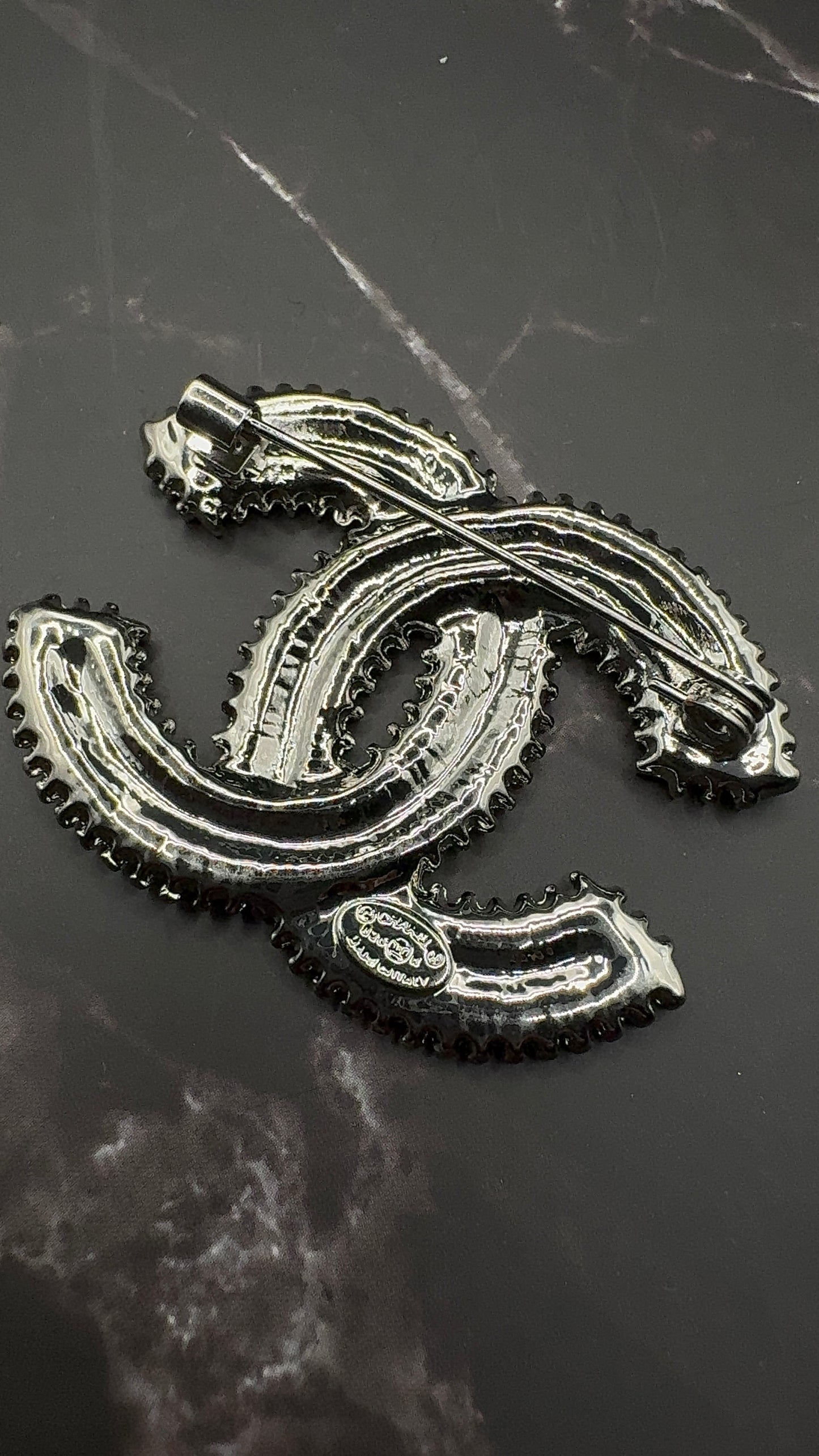 Luxury C.C Zircon Brooch pin