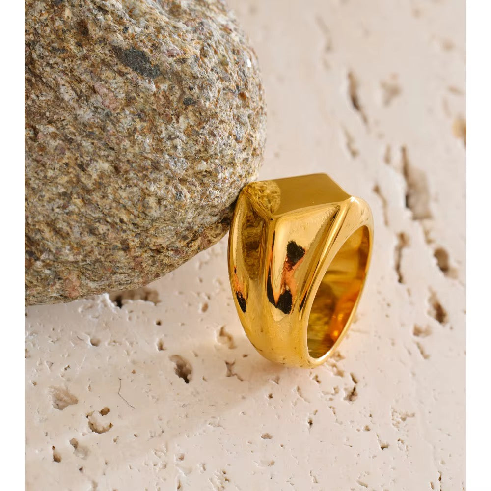 18K Gold Plated Signet Rhombus Pyramidal Faceted Stainless Steel Ring