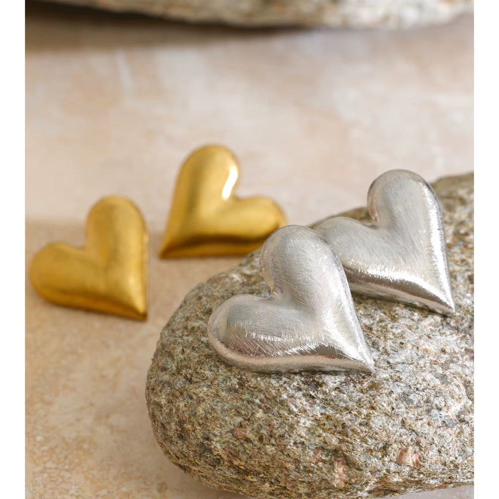 18K Gold Plated Vintage Brushed Gold Plated Stainless Steel Heart Stud Chunky Matte Earrings