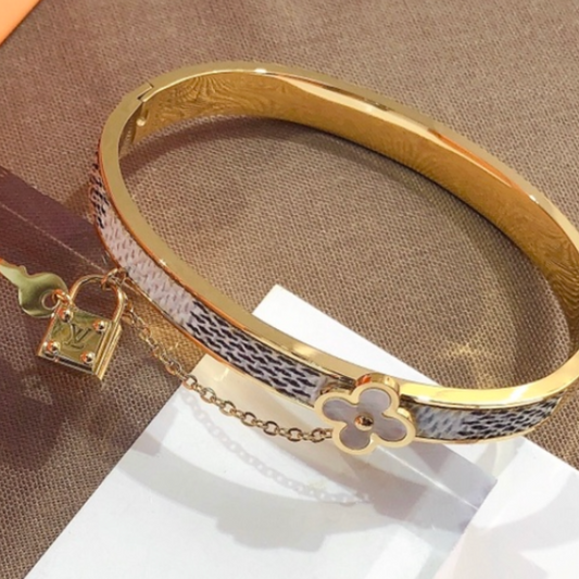 Luxury Top-Quality Bangles