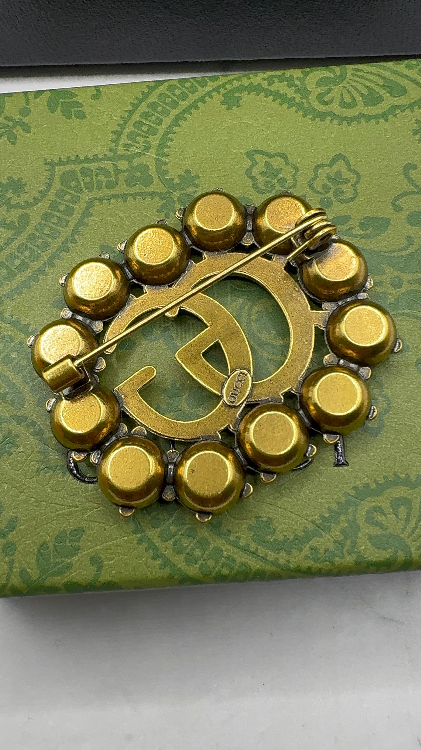 Luxury G.G Vintage Brooch pin