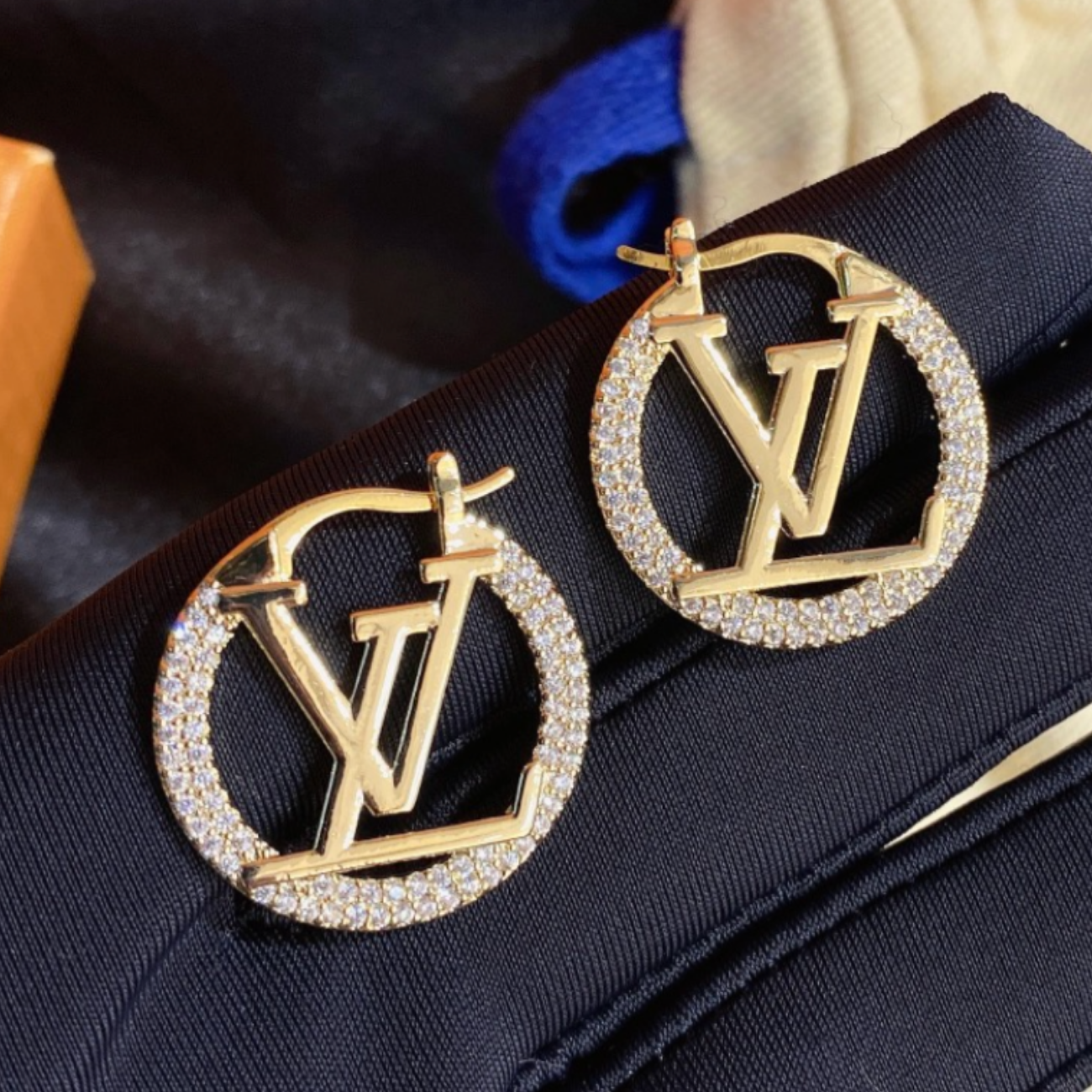 High Quality Luxury Hoop Women's Earrings - Gold
