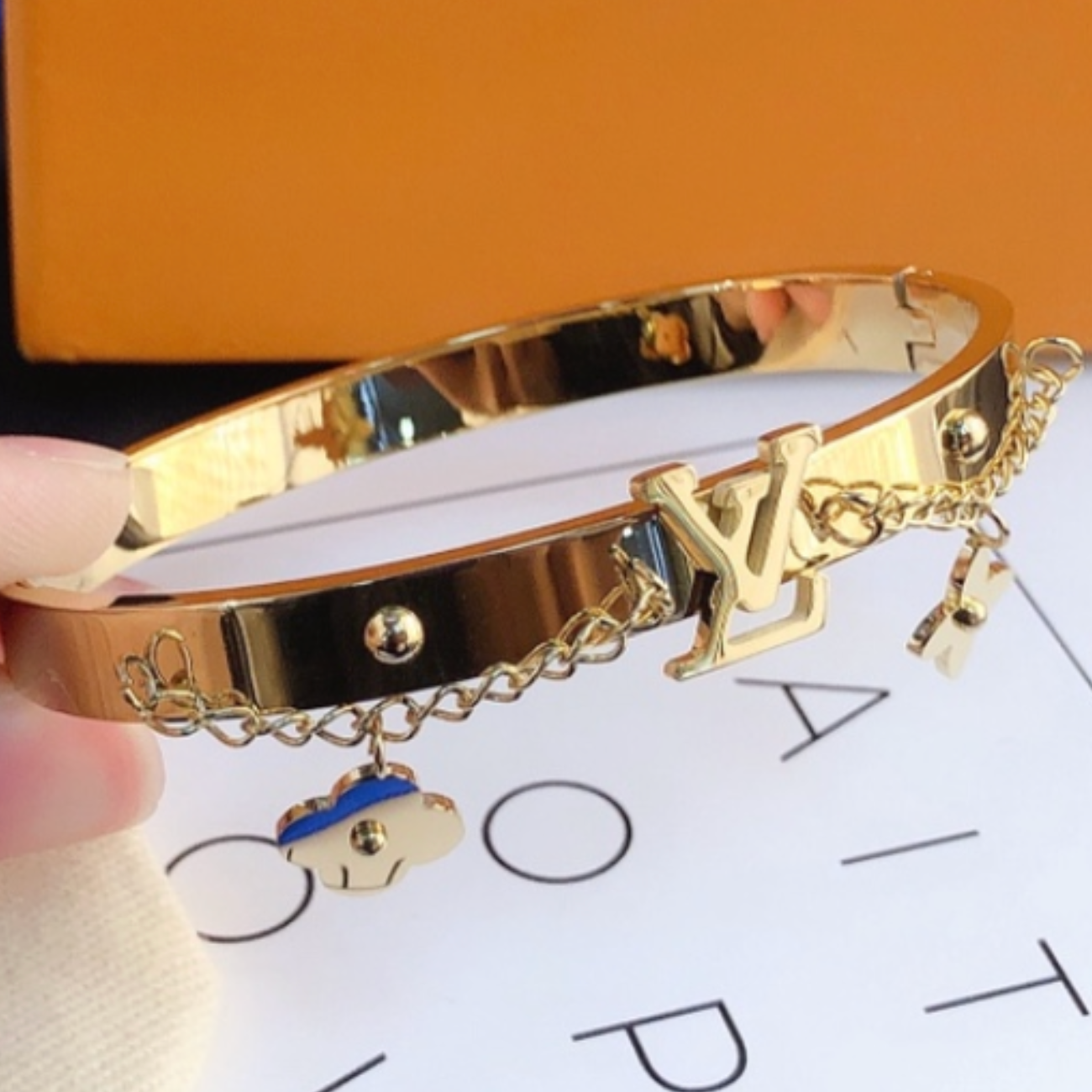 Luxury Top-Quality Bangles
