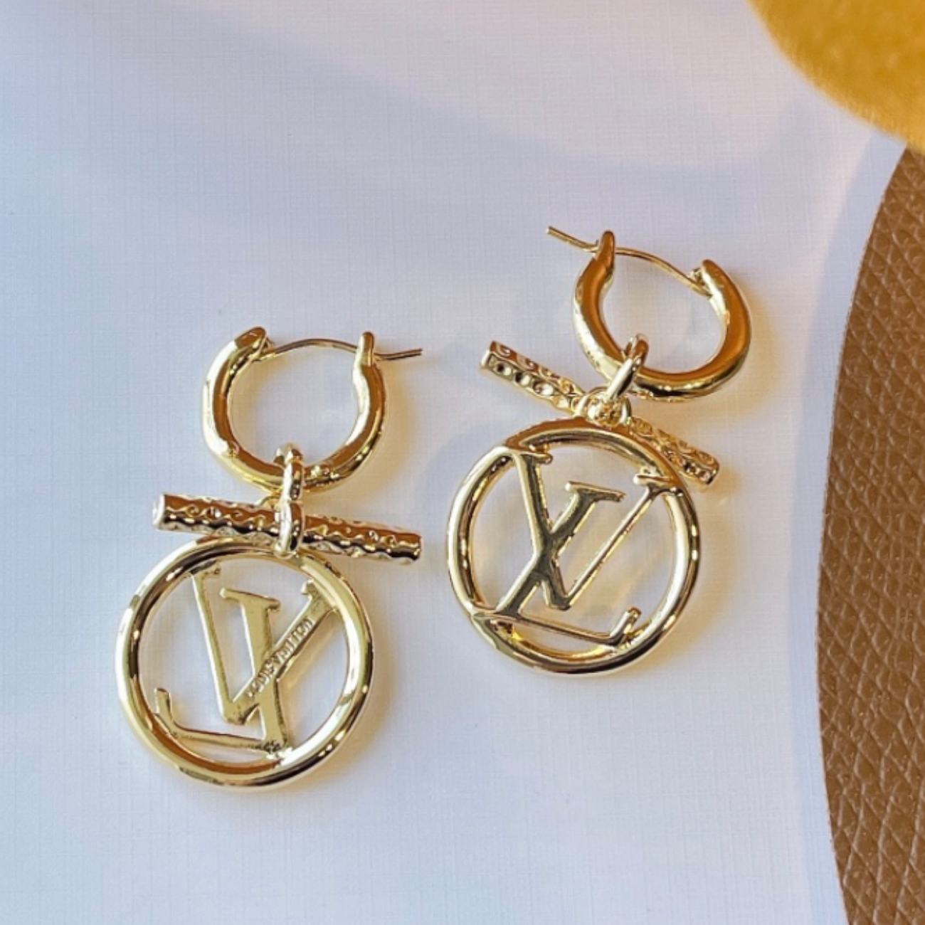 High Quality Luxury Dangle Women's Earrings - Gold