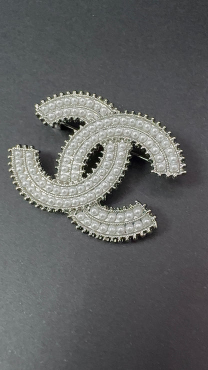 Luxury C.C Brooch pin