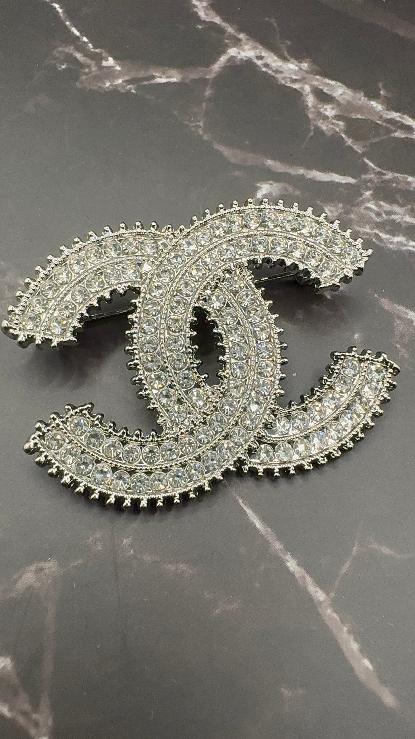 Luxury C.C Zircon Brooch pin