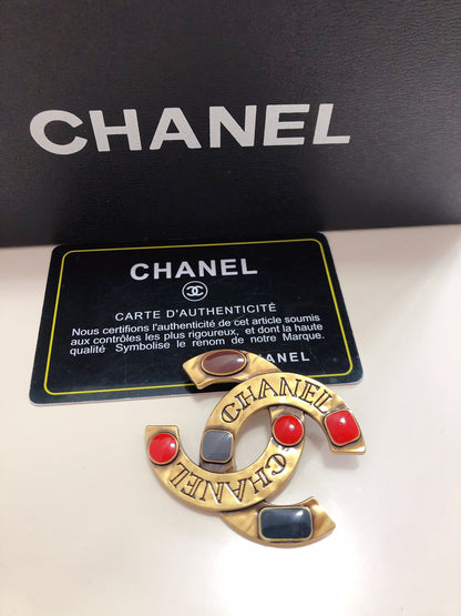 Luxury C.C Detailed vintage Brooch pin