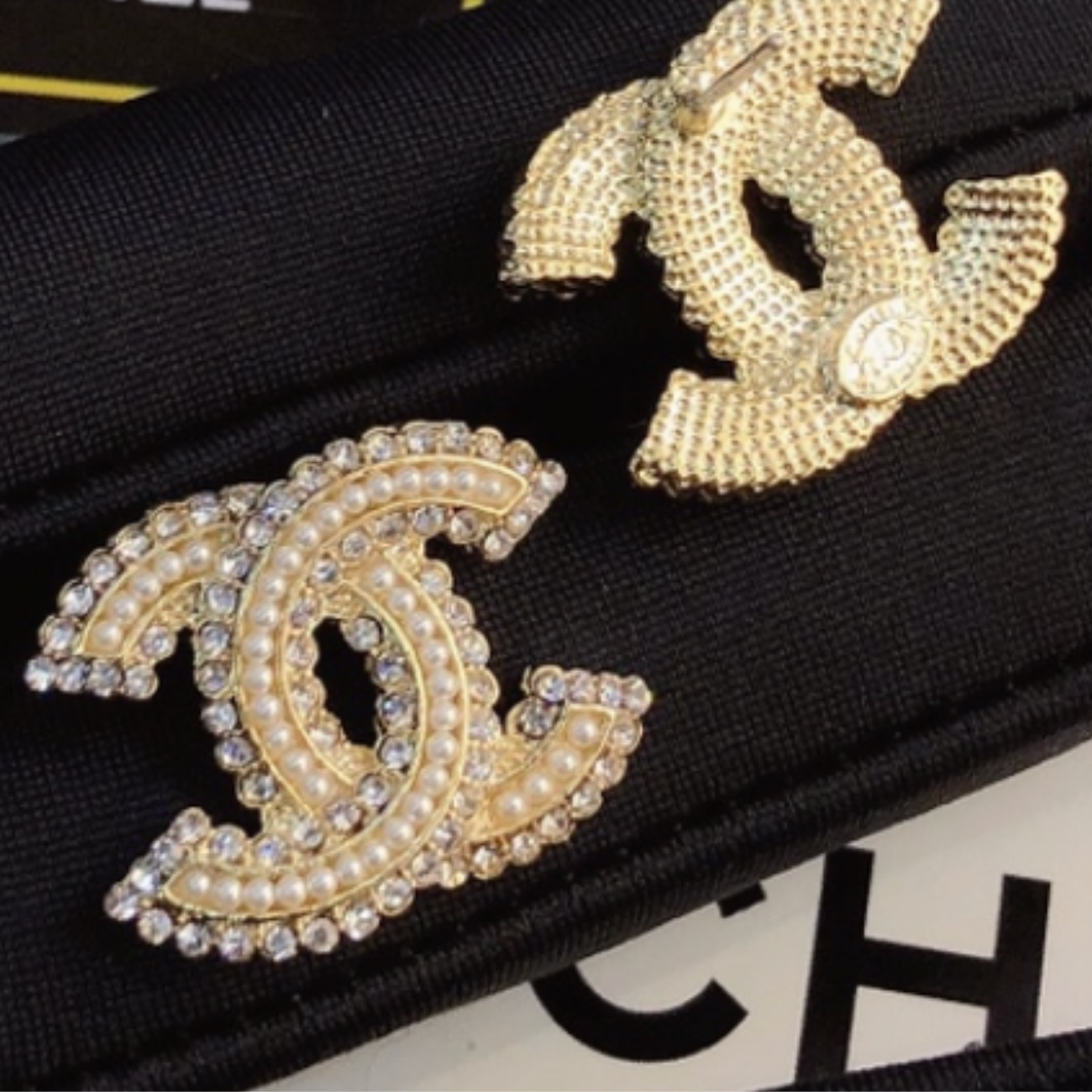 High Quality Luxury Women's Earrings - Gold