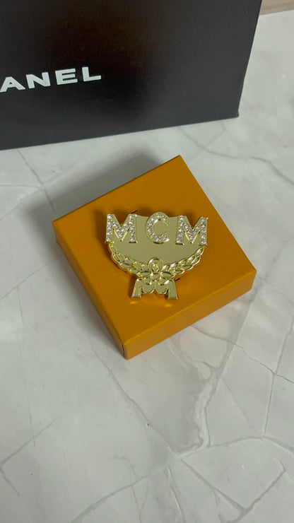 Luxury MCM Brooch pin