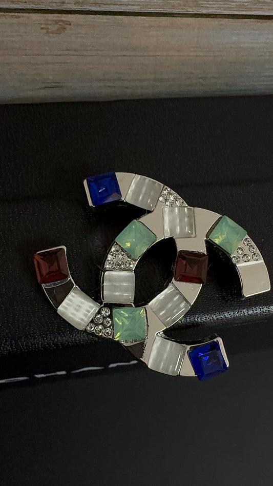 Luxury C.C Brooch pin