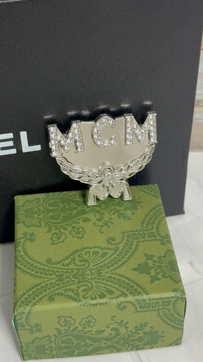 Luxury MCM Brooch pin