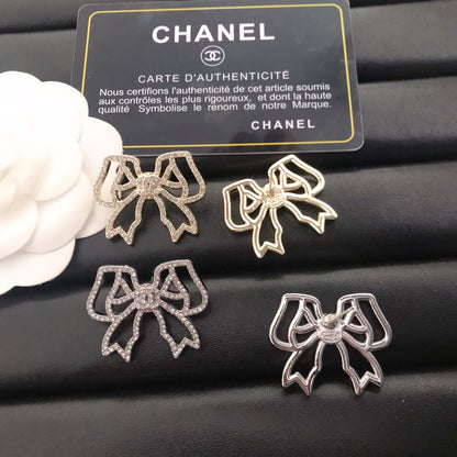 High Quality Luxury Women's Earrings - Gold