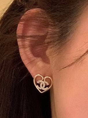 Luxury C.C Heart Earrings - Gold