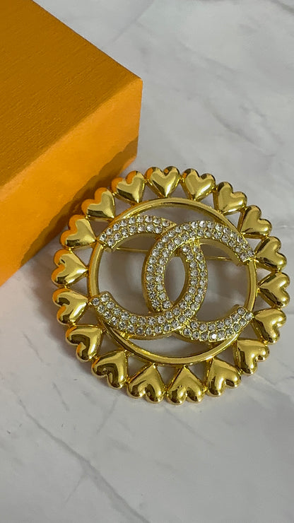 Luxury C.C Hearts Brooch pin l