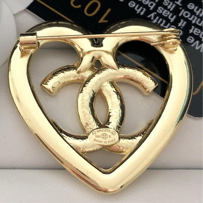 Luxury C.C silver dangle pin brooch