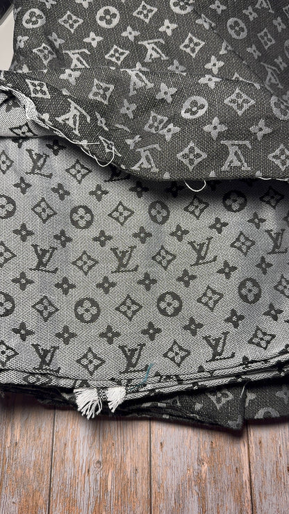 L 03- Brown jacquard fabric