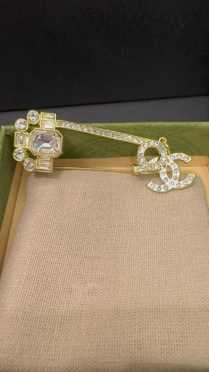 Luxury C.C Gold Brooch pin