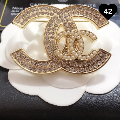 Luxury Brooch Pin  01 - 99