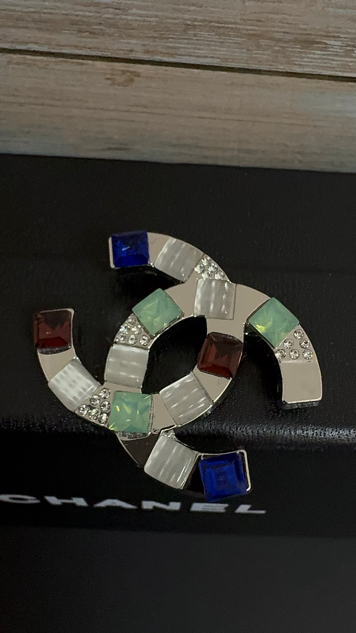 Luxury C.C Brooch pin