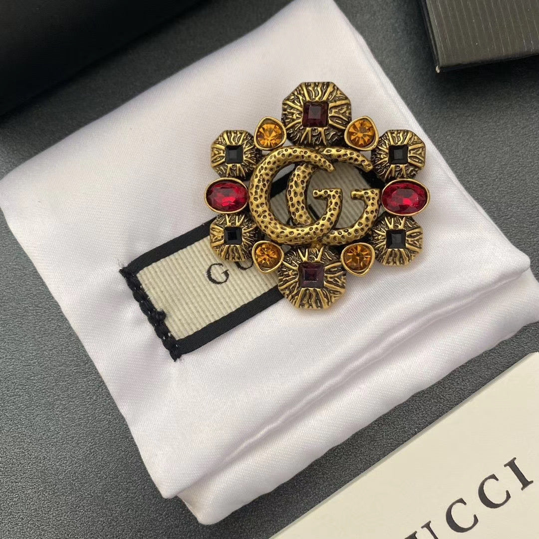 Luxury G.G vintage gold pin
