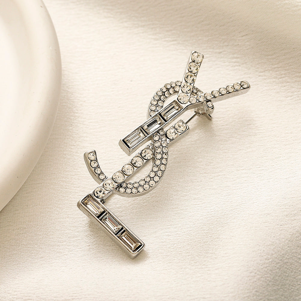 Luxury Y.S Detailed vintage Brooch pin