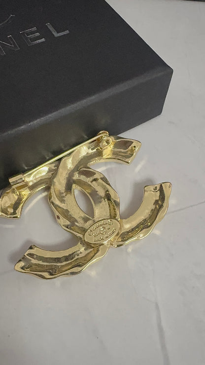 Luxury C.C Detailed Brooch pin