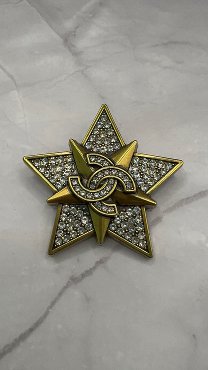 Luxury C.C Gold Star badge Brooch