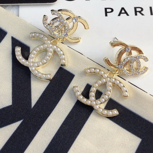 High Quality Luxury Women's Earrings - Gold